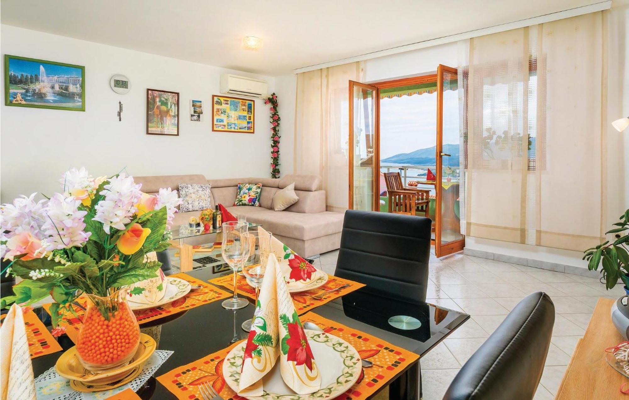 2 Bedroom Gorgeous Apartment In Рабац Экстерьер фото