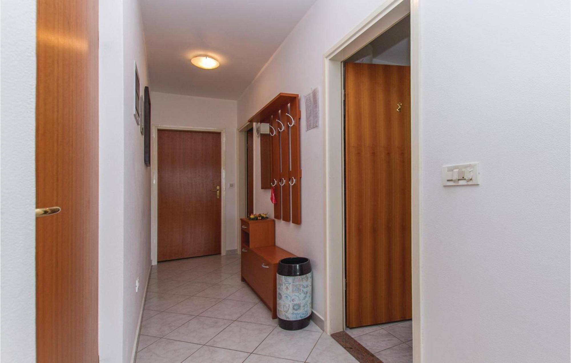 2 Bedroom Gorgeous Apartment In Рабац Экстерьер фото